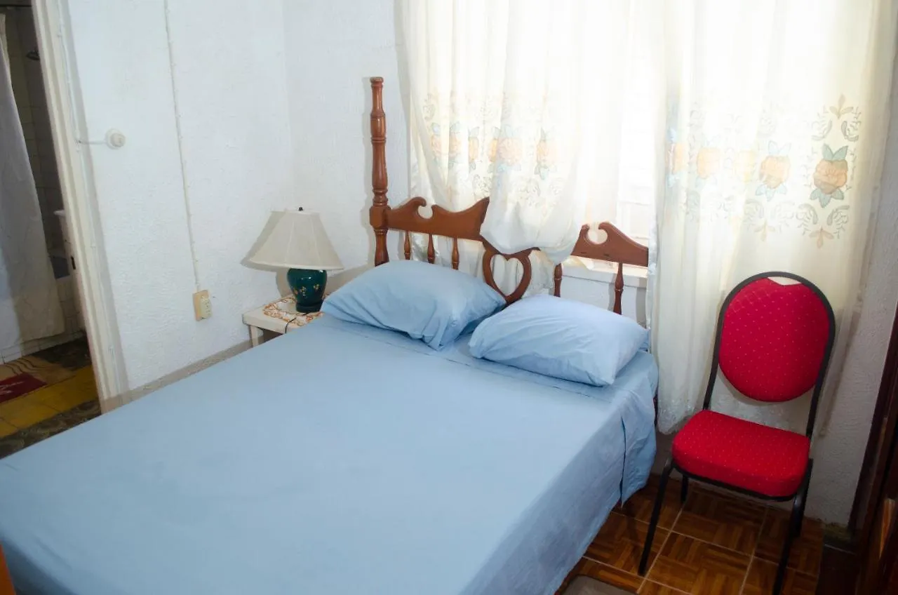 Little Shaw Park Guest House Ocho Rios Jamaika